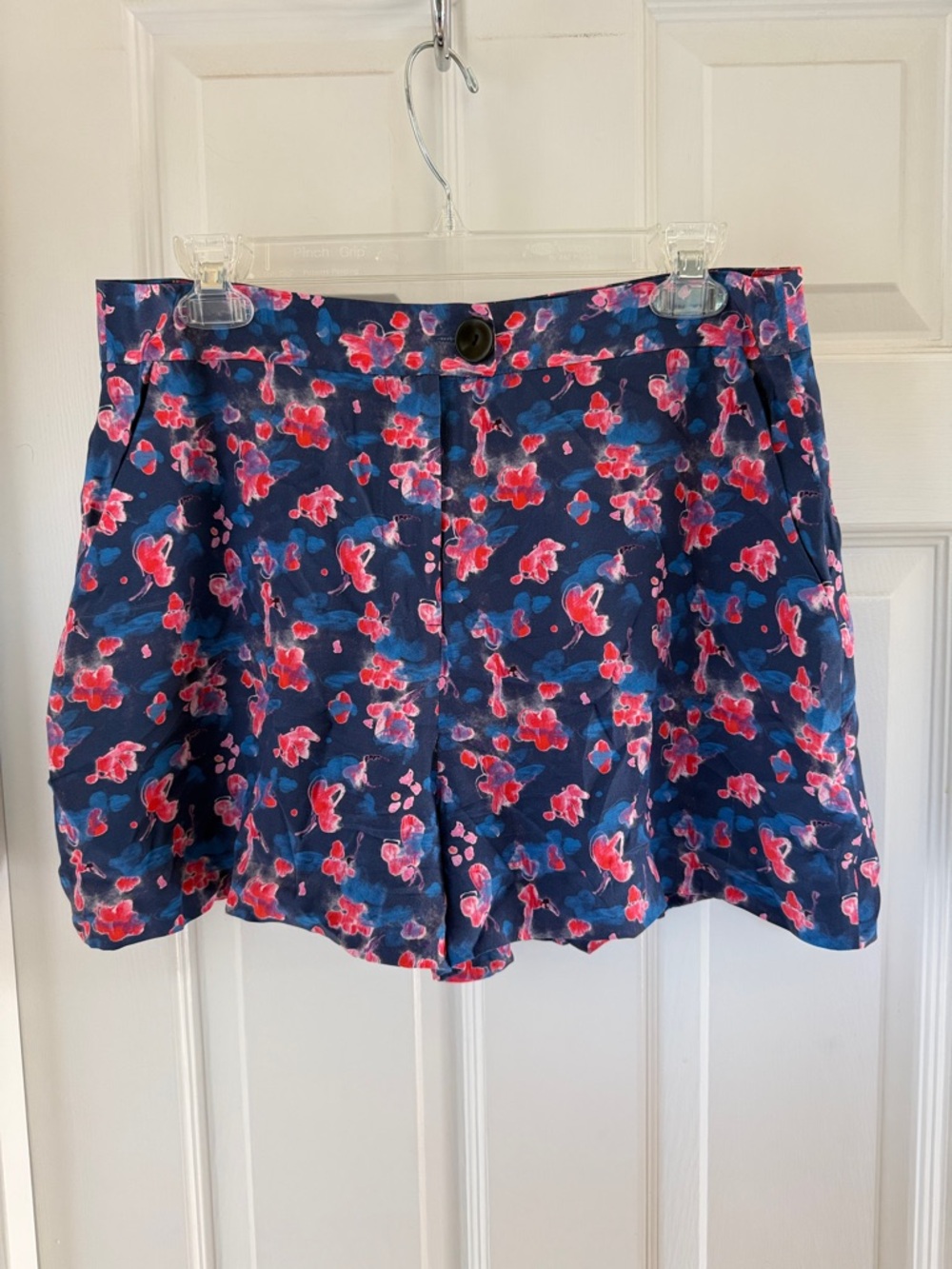 Tanya Taylor Navy Short with Pink & Red Floral Accents -size 8. EUC